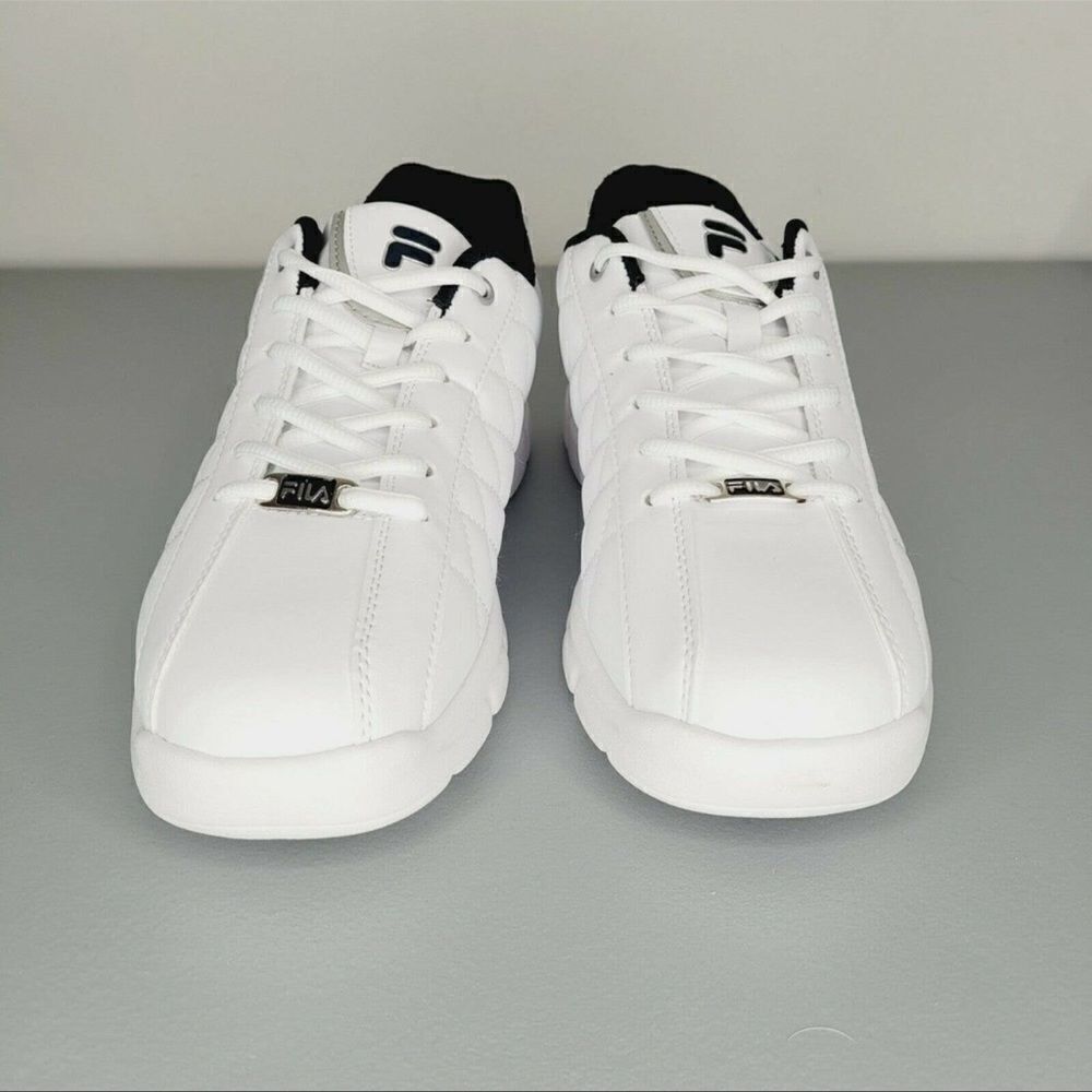 FILA Fulcrum 3 athletic shoes Mens white size 8.5 women’s size 7 unisex